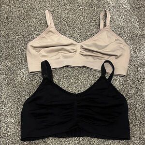 Set of Two Wireless Bras in Black and Beige